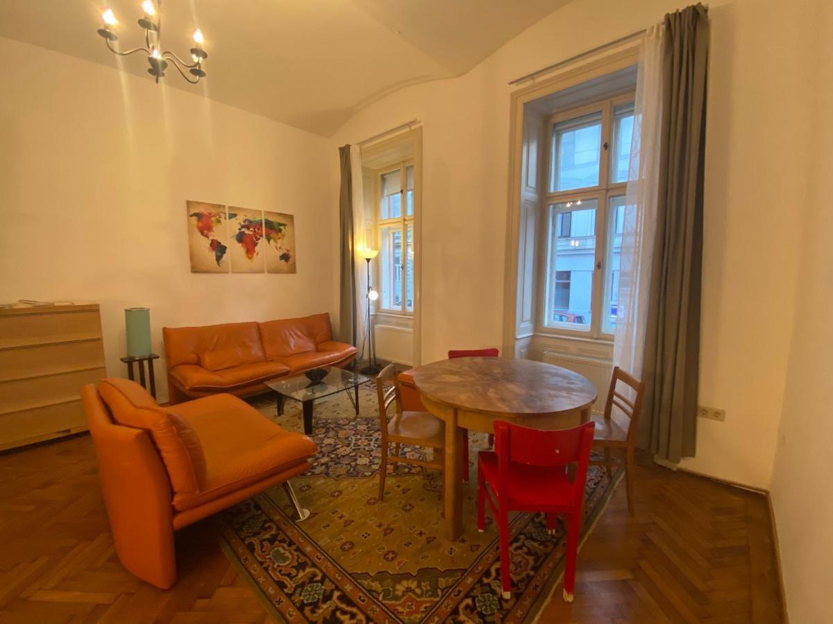 Charming Loft In Margareten District Of Відень Номер фото